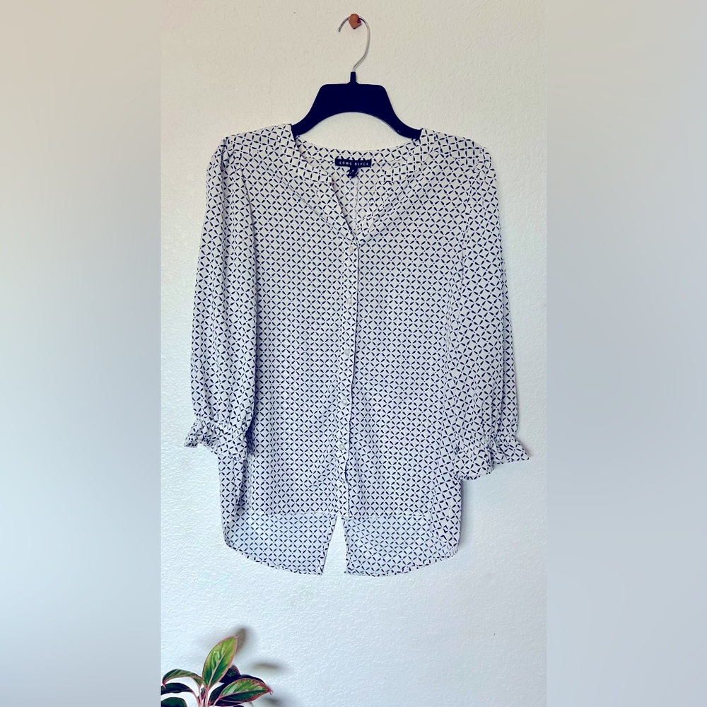 Elegant Navy Blue & White Patterned Women’s Blouse – Small